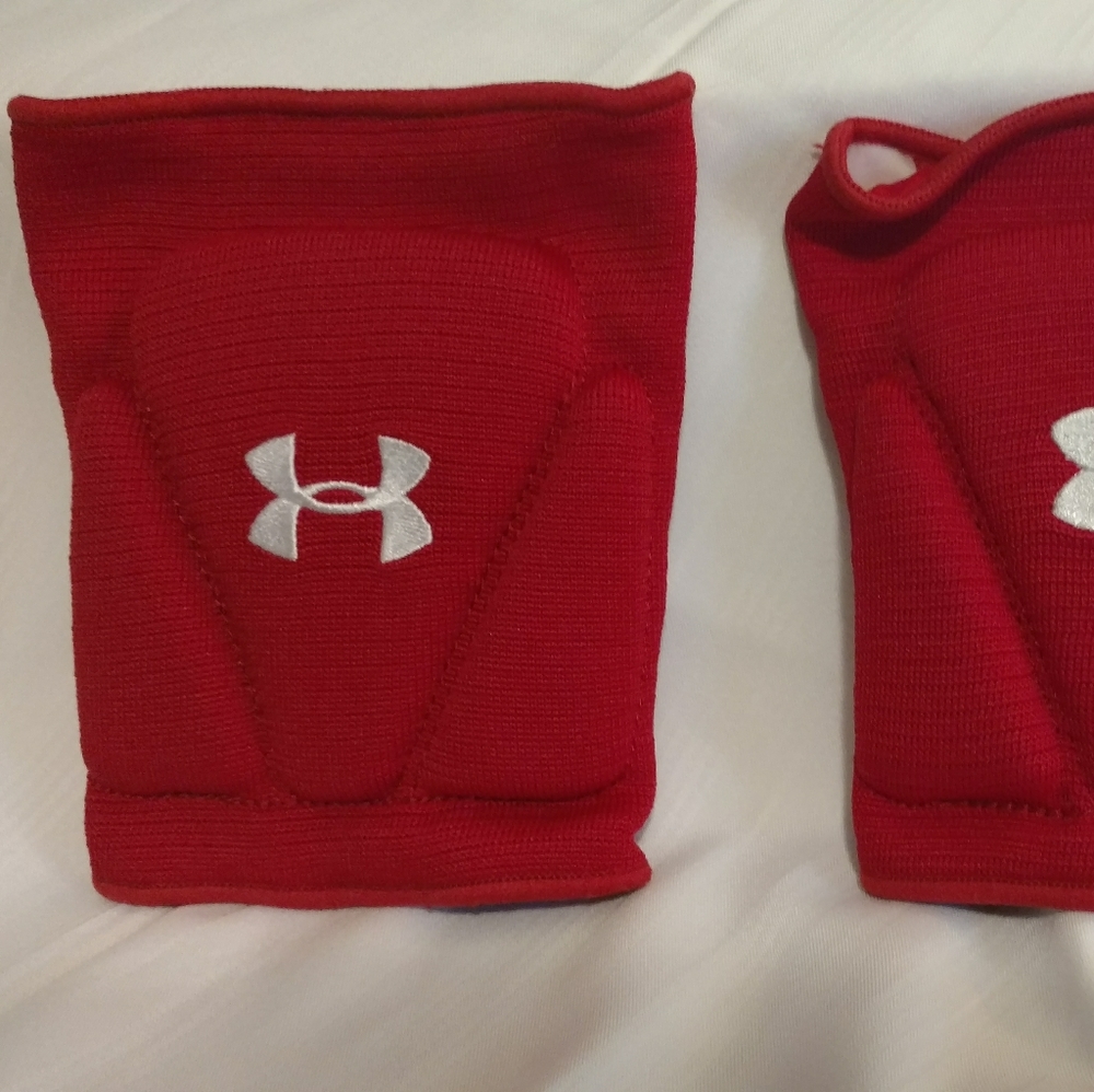 Volleyball knee pads